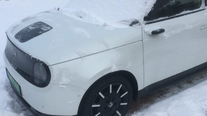 Зима с электромобилем Honda e — первые впечатления
